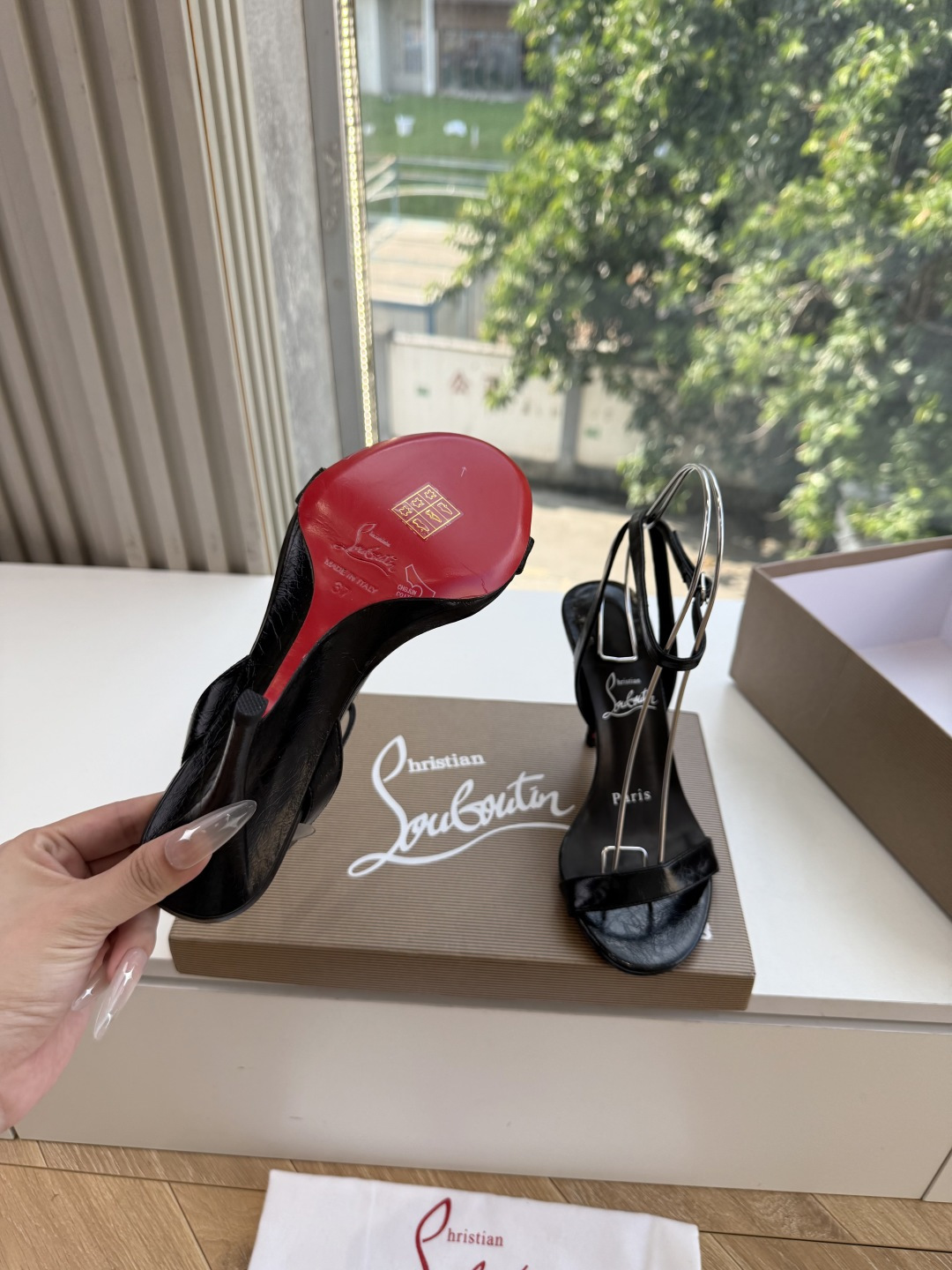 G277Christian Louboutin红底鞋防水台凉鞋 选到了颜色真好看呀[色色R]MyTheresa上现在居然