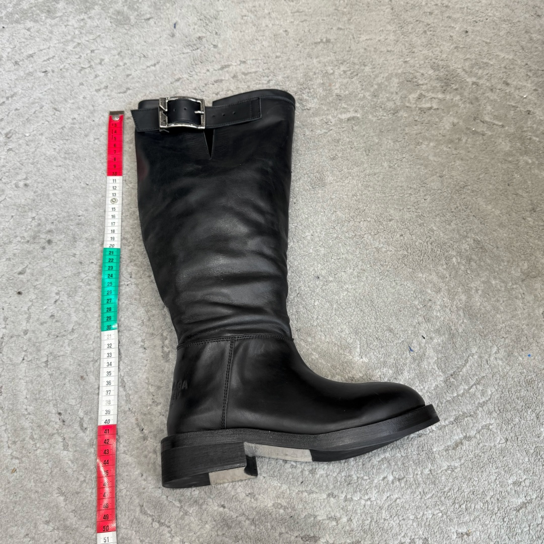 G261代购级别Balenciaga巴黎世家堆堆靴Veno高筒靴 中筒靴  请认准高版本 这款靴子在设计上独具匠心 以绑