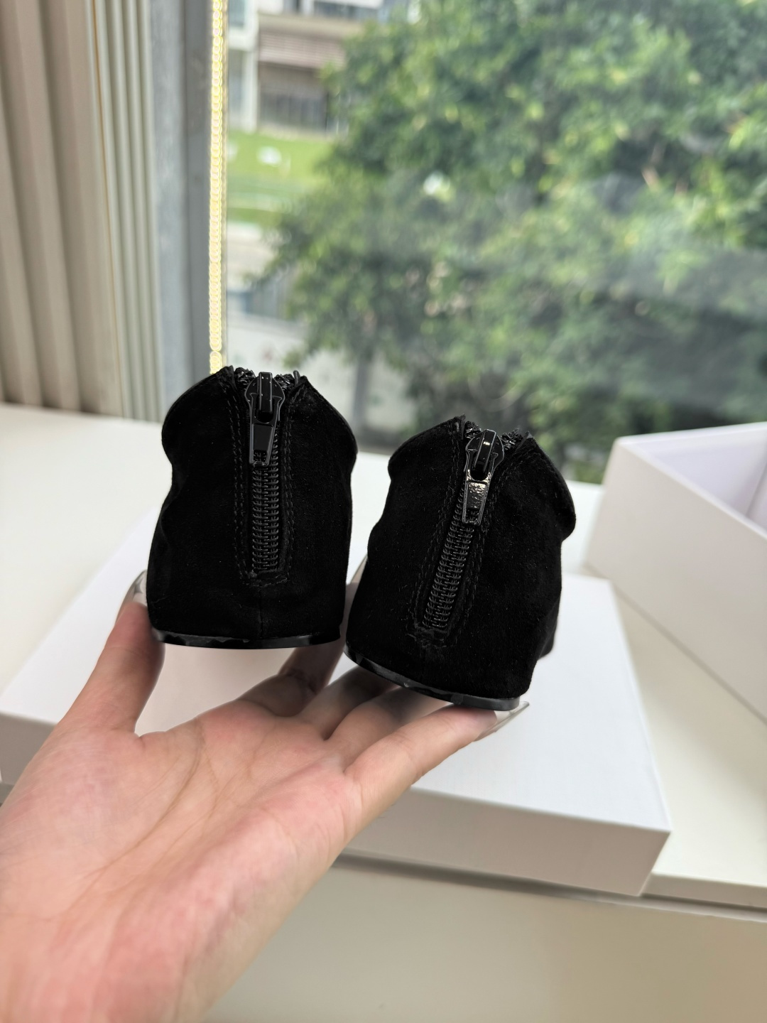 G679所见即所得The row2026新款平底乐福鞋很少会看到一款会做到这么精细、而且对脚的包容性特别强，把脚型修饰得