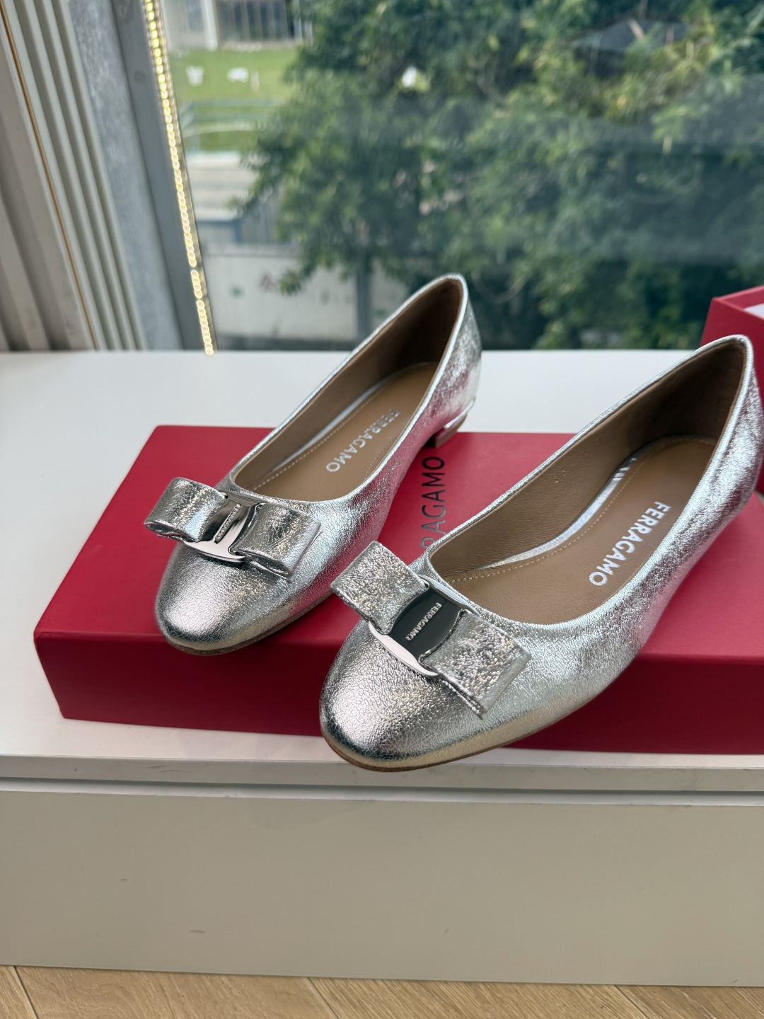 G397代购级 原版一比一复刻顶级FERRAGAMO菲拉格慕女士新版Vara铭牌玛丽珍网鞋脚果然更惊艳~蝴蝶结，集美感与