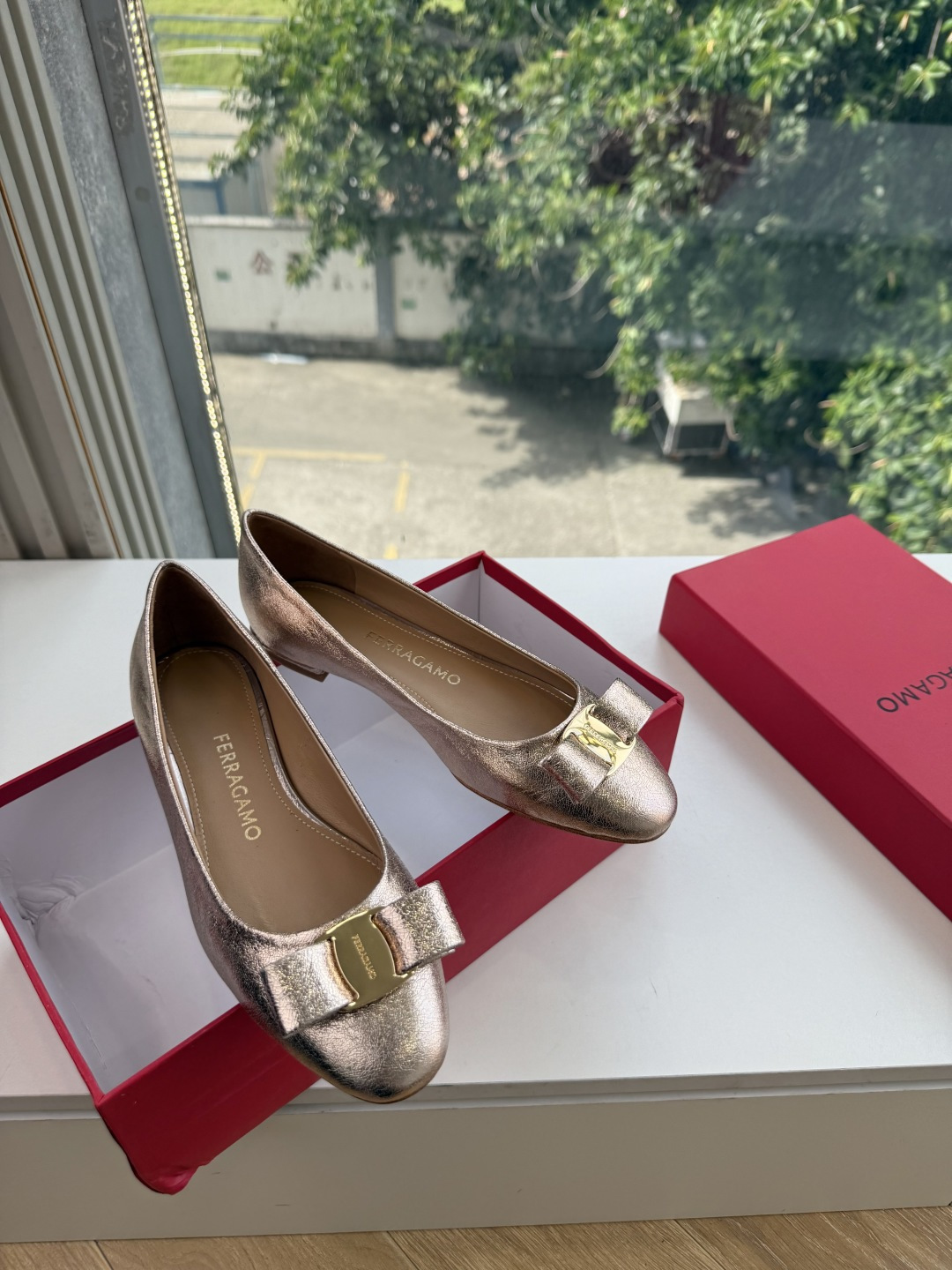 G397代购级 原版一比一复刻顶级FERRAGAMO菲拉格慕女士新版Vara铭牌玛丽珍网鞋脚果然更惊艳~蝴蝶结，集美感与