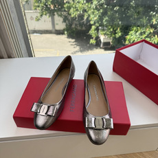 G397代购级 原版一比一复刻顶级FERRAGAMO菲拉格慕女士新版Vara铭牌玛丽珍网鞋脚果然更惊艳~蝴蝶结,集美感与 G397代购级 原版一比一复刻顶级FERRAGAMO菲拉格慕女士新版Vara铭牌玛丽珍网鞋脚果然更惊艳~蝴蝶结,集美感与