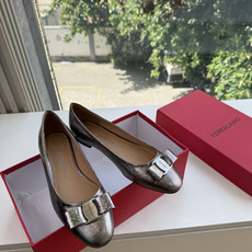 G397代购级 原版一比一复刻顶级FERRAGAMO菲拉格慕女士新版Vara铭牌玛丽珍网鞋脚果然更惊艳~蝴蝶结,集美感与 G397代购级 原版一比一复刻顶级FERRAGAMO菲拉格慕女士新版Vara铭牌玛丽珍网鞋脚果然更惊艳~蝴蝶结,集美感与