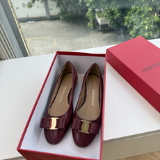 G397代购级 原版一比一复刻顶级FERRAGAMO菲拉格慕女士新版Vara铭牌玛丽珍网鞋脚果然更惊艳~蝴蝶结,集美感与 G397代购级 原版一比一复刻顶级FERRAGAMO菲拉格慕女士新版Vara铭牌玛丽珍网鞋脚果然更惊艳~蝴蝶结,集美感与