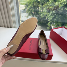 G397代购级 原版一比一复刻顶级FERRAGAMO菲拉格慕女士新版Vara铭牌玛丽珍网鞋脚果然更惊艳~蝴蝶结,集美感与 G397代购级 原版一比一复刻顶级FERRAGAMO菲拉格慕女士新版Vara铭牌玛丽珍网鞋脚果然更惊艳~蝴蝶结,集美感与