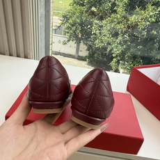 G397代购级 原版一比一复刻顶级FERRAGAMO菲拉格慕女士新版Vara铭牌玛丽珍网鞋脚果然更惊艳~蝴蝶结,集美感与 G397代购级 原版一比一复刻顶级FERRAGAMO菲拉格慕女士新版Vara铭牌玛丽珍网鞋脚果然更惊艳~蝴蝶结,集美感与