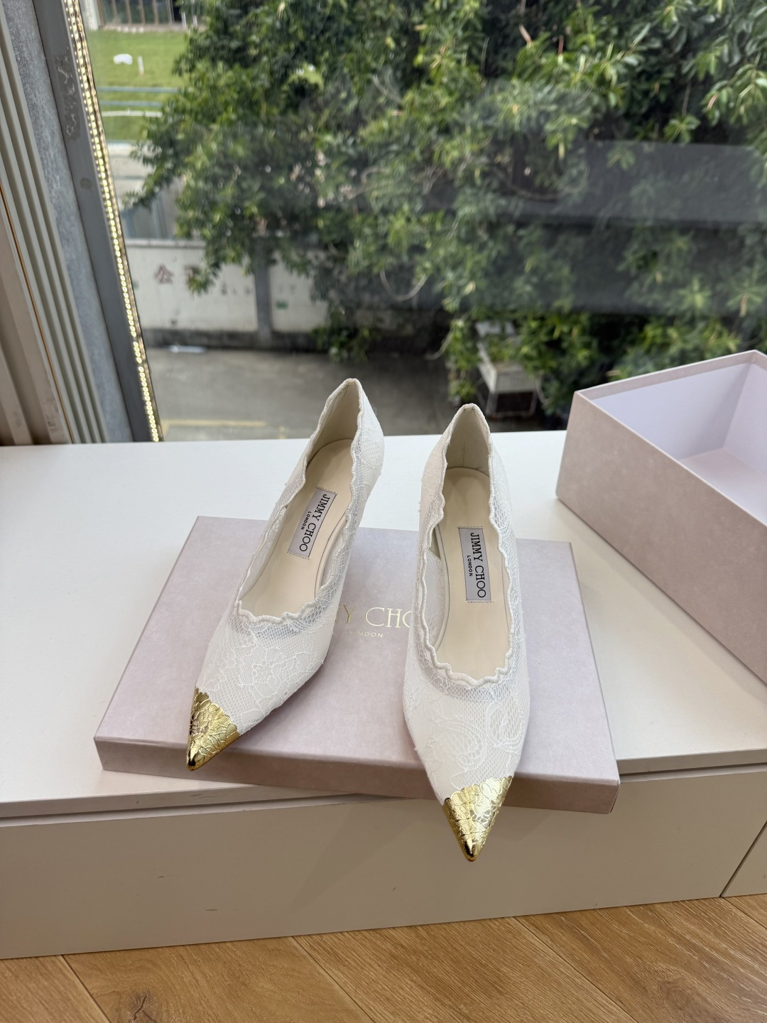 G987顶级品质JimmyCho*吉米周爆品 顶版 尖头高跟鞋 这也太仙了叭,像艺术品一样美到窒息的很生动形象,很温柔 G987顶级品质JimmyCho*吉米周爆品 顶版 尖头高跟鞋 这也太仙了叭,像艺术品一样美到窒息的很生动形象,很温柔