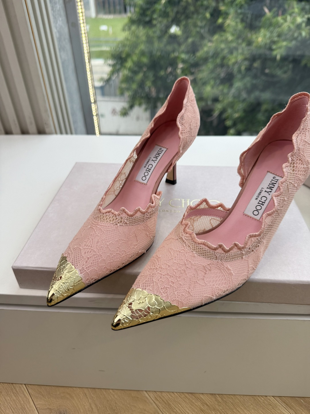 G987顶级品质JimmyCho*吉米周爆品 顶版 尖头高跟鞋 这也太仙了叭,像艺术品一样美到窒息的很生动形象,很温柔 G987顶级品质JimmyCho*吉米周爆品 顶版 尖头高跟鞋 这也太仙了叭,像艺术品一样美到窒息的很生动形象,很温柔
