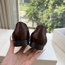 G012所见即所得The ro*2026新款平底乐福鞋很少会看到一款会做到这么精细、而且对脚的包容性特别强,把脚型修饰得 G012所见即所得The ro*2026新款平底乐福鞋很少会看到一款会做到这么精细、而且对脚的包容性特别强,把脚型修饰得