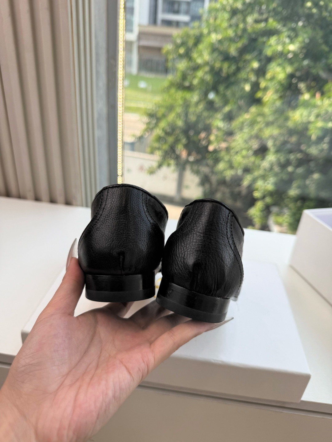 G012所见即所得The ro*2026新款平底乐福鞋很少会看到一款会做到这么精细、而且对脚的包容性特别强，把脚型修饰得