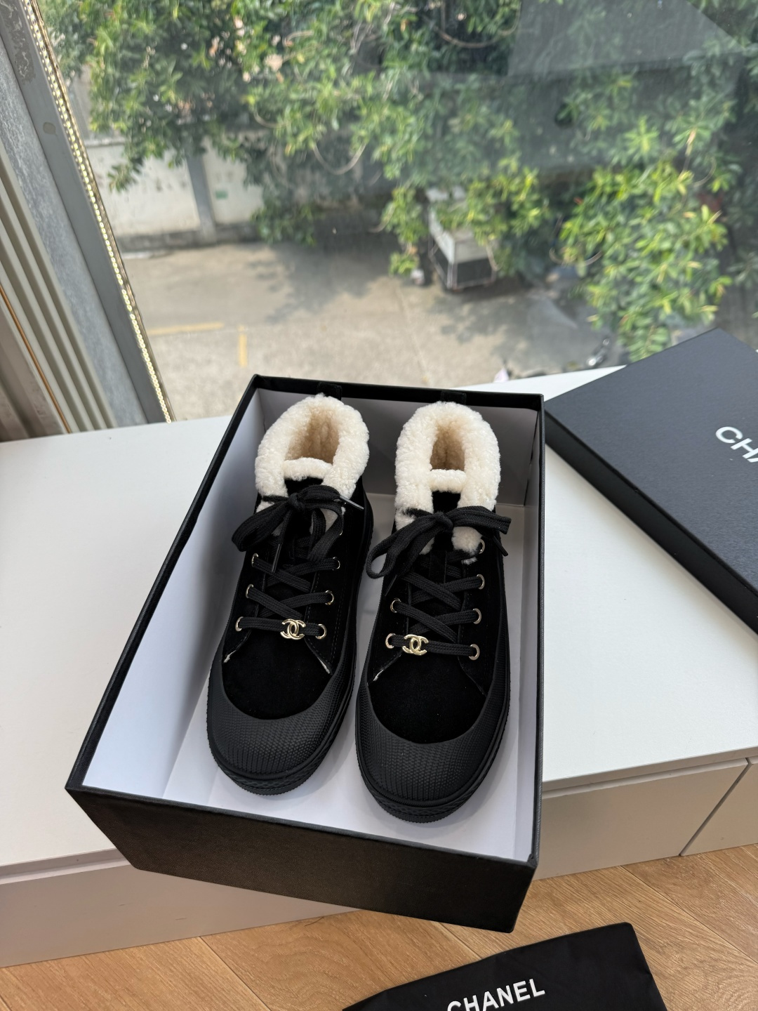 G059😀CHANE*|小香走秀款鞋当巴黎大皇宫的秀场灯光聚焦于足尖这双走秀款大方头高跟鞋便以利落姿态棉鞋雪地靴 写下经 G059😀CHANE*|小香走秀款鞋当巴黎大皇宫的秀场灯光聚焦于足尖这双走秀款大方头高跟鞋便以利落姿态棉鞋雪地靴 写下经