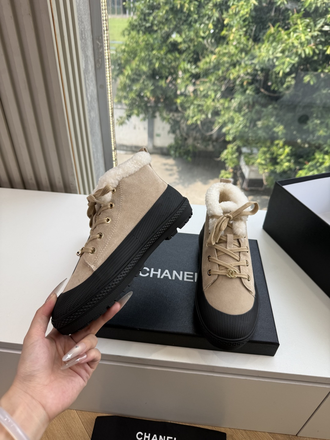 G059😀CHANE*｜小香走秀款鞋当巴黎大皇宫的秀场灯光聚焦于足尖这双走秀款大方头高跟鞋便以利落姿态棉鞋雪地靴 写下经