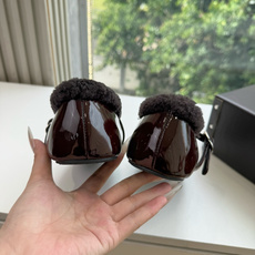 G021代购级别原版购入法国一线奢侈品牌ALAIA 阿莱亚秋冬天真的要来咯!羊羔绒鞋~ Alaia奶呼呼的秋冬单品,是谁 G021代购级别原版购入法国一线奢侈品牌ALAIA 阿莱亚秋冬天真的要来咯!羊羔绒鞋~ Alaia奶呼呼的秋冬单品,是谁