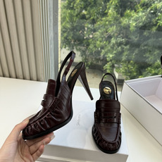 G988顶级品质Saint Laurent / 圣罗兰新款单鞋高跟鞋YSL姐姐的美丽尤物高跟鞋 又是人间圣罗兰 Rose G988顶级品质Saint Laurent / 圣罗兰新款单鞋高跟鞋YSL姐姐的美丽尤物高跟鞋 又是人间圣罗兰 Rose
