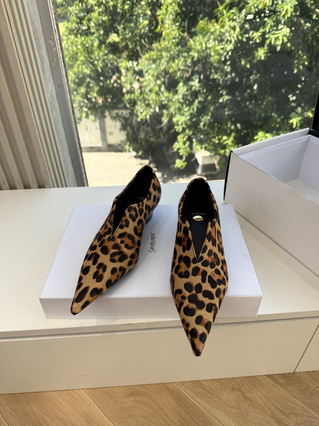G013顶级品质Saint Laurent / 圣罗兰新款单鞋尖头高跟鞋YSL姐姐的美丽尤物高跟鞋 又是人间圣罗兰 Ro G013顶级品质Saint Laurent / 圣罗兰新款单鞋尖头高跟鞋YSL姐姐的美丽尤物高跟鞋 又是人间圣罗兰 Ro
