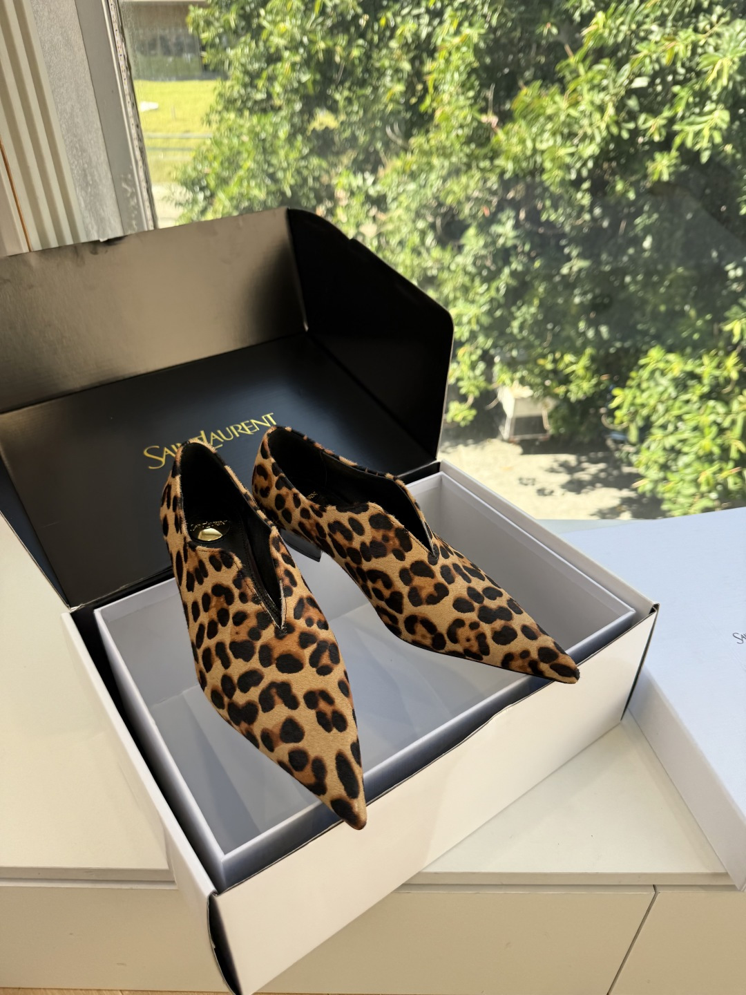 G013顶级品质Saint Laurent / 圣罗兰新款单鞋尖头高跟鞋YSL姐姐的美丽尤物高跟鞋 又是人间圣罗兰 Ro G013顶级品质Saint Laurent / 圣罗兰新款单鞋尖头高跟鞋YSL姐姐的美丽尤物高跟鞋 又是人间圣罗兰 Ro
