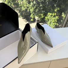 G013顶级品质Saint Laurent / 圣罗兰新款单鞋尖头高跟鞋YSL姐姐的美丽尤物高跟鞋 又是人间圣罗兰 Ro G013顶级品质Saint Laurent / 圣罗兰新款单鞋尖头高跟鞋YSL姐姐的美丽尤物高跟鞋 又是人间圣罗兰 Ro