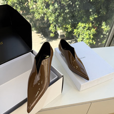 G013顶级品质Saint Laurent / 圣罗兰新款单鞋尖头高跟鞋YSL姐姐的美丽尤物高跟鞋 又是人间圣罗兰 Ro G013顶级品质Saint Laurent / 圣罗兰新款单鞋尖头高跟鞋YSL姐姐的美丽尤物高跟鞋 又是人间圣罗兰 Ro