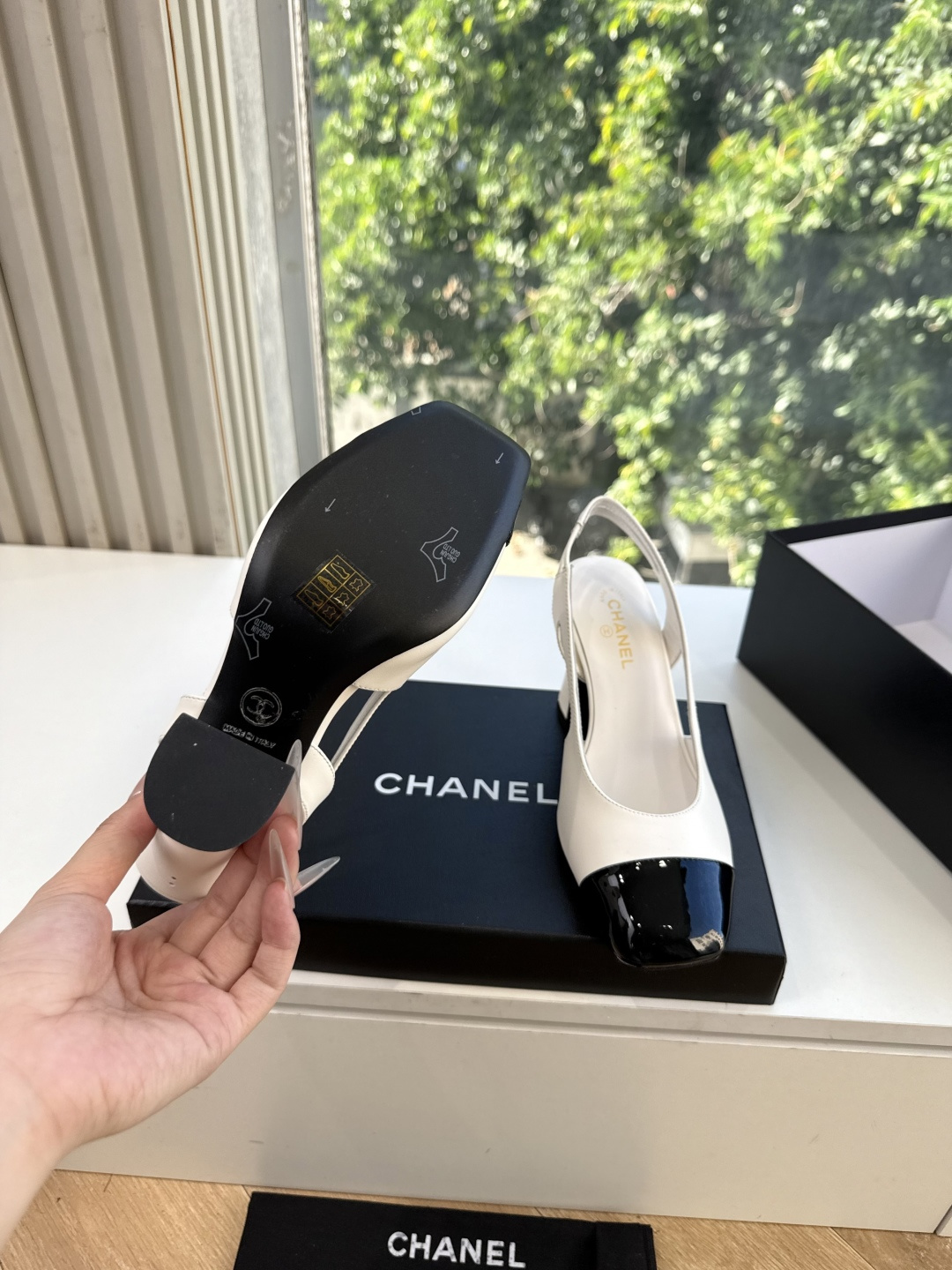 G238所见即所得代购级CHANE*2026小香奈儿爆品玛丽珍包头单鞋凉鞋 妥妥的自留款！！比经典款Slingback舒