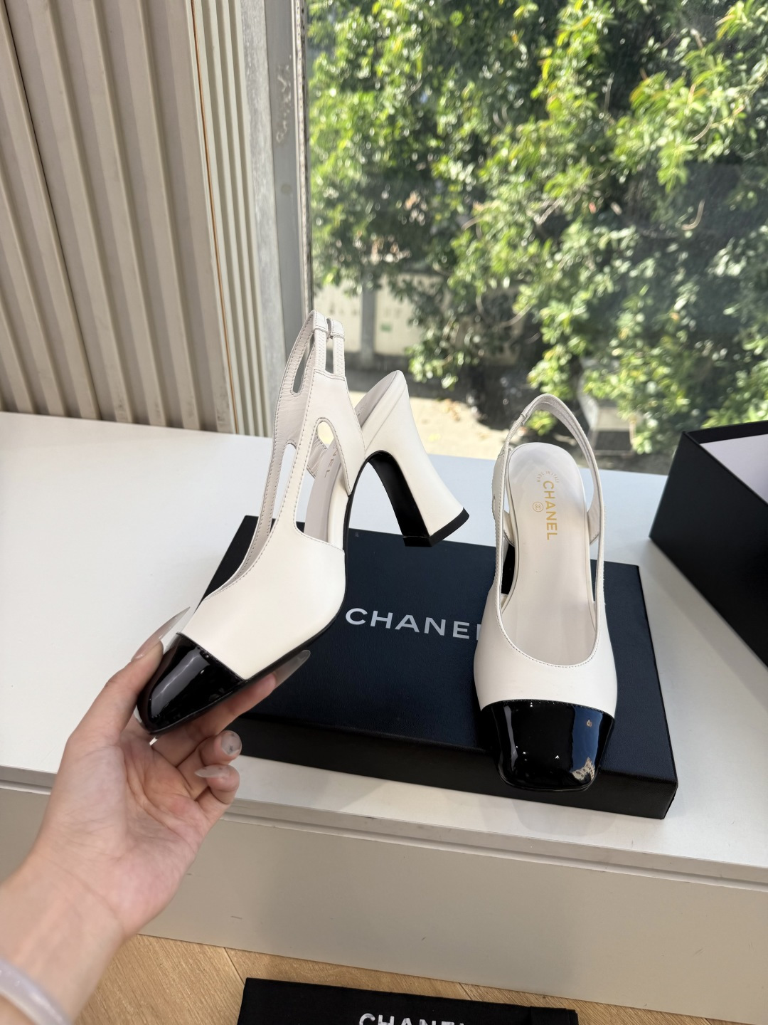G238所见即所得代购级CHANE*2026小香奈儿爆品玛丽珍包头单鞋凉鞋 妥妥的自留款！！比经典款Slingback舒