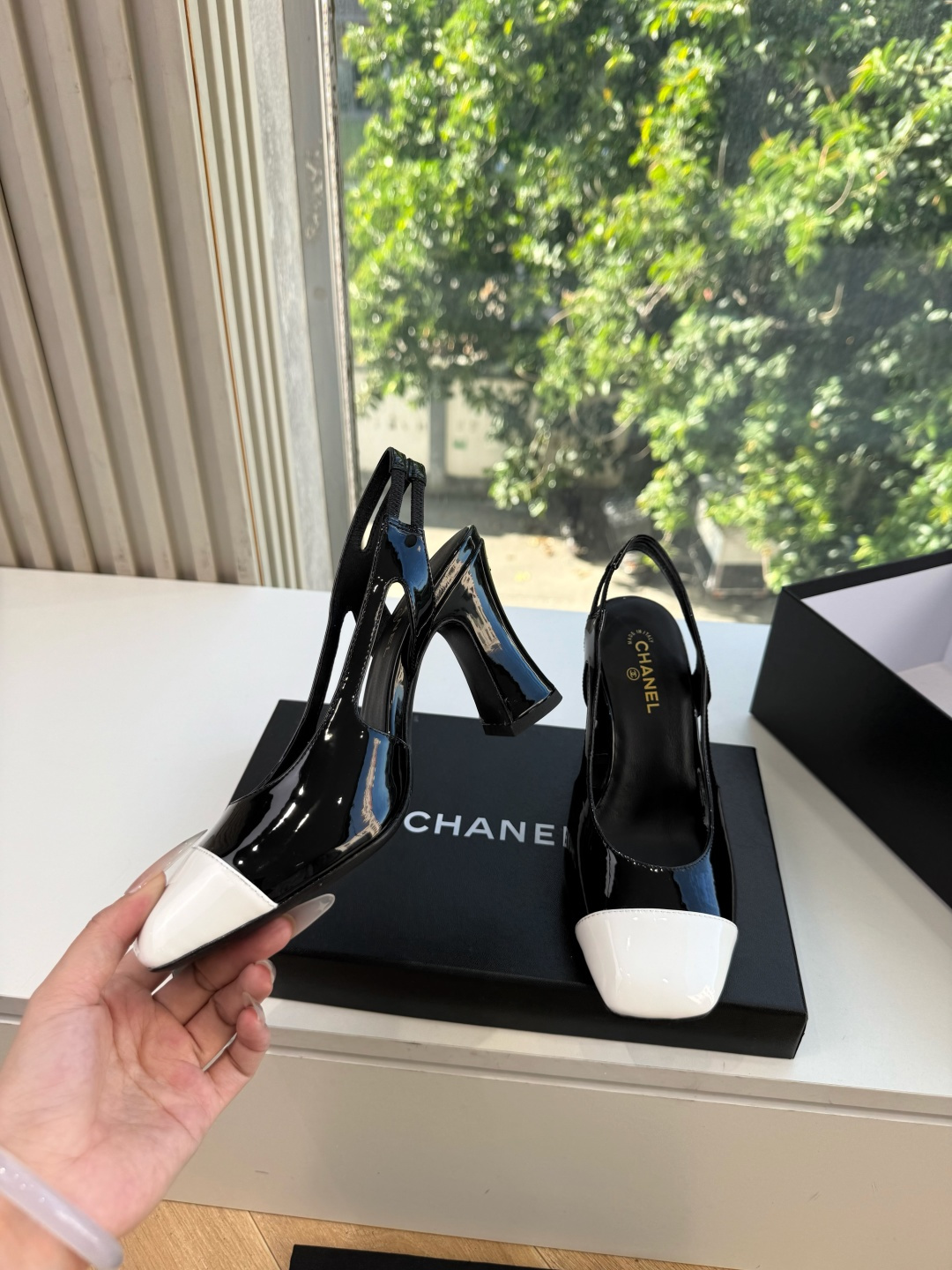 G238所见即所得代购级CHANE*2026小香奈儿爆品玛丽珍包头单鞋凉鞋 妥妥的自留款!!比经典款Slingback舒 G238所见即所得代购级CHANE*2026小香奈儿爆品玛丽珍包头单鞋凉鞋 妥妥的自留款!!比经典款Slingback舒