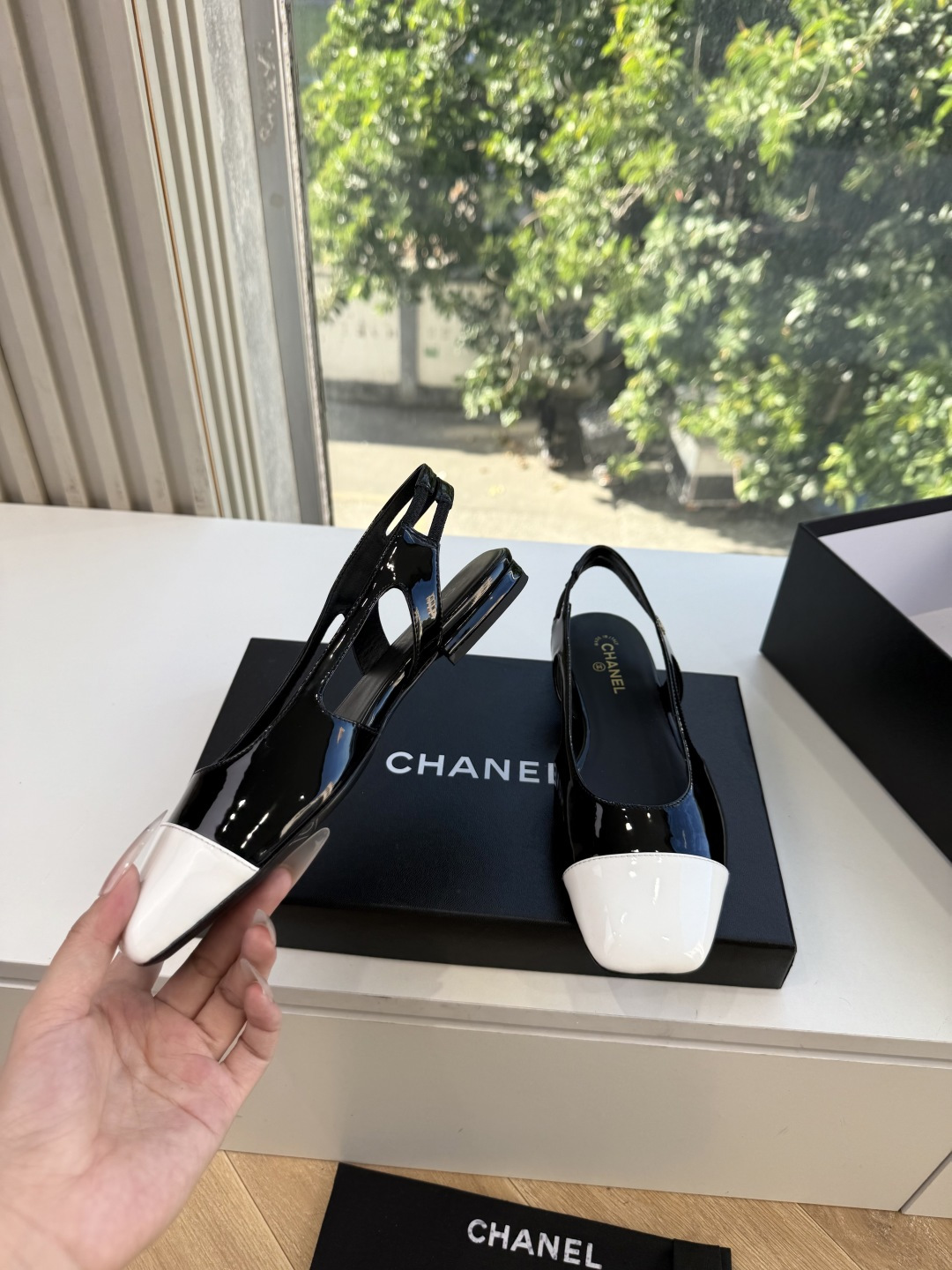 G238所见即所得代购级CHANE*2026小香奈儿爆品玛丽珍包头单鞋凉鞋 妥妥的自留款!!比经典款Slingback舒 G238所见即所得代购级CHANE*2026小香奈儿爆品玛丽珍包头单鞋凉鞋 妥妥的自留款!!比经典款Slingback舒