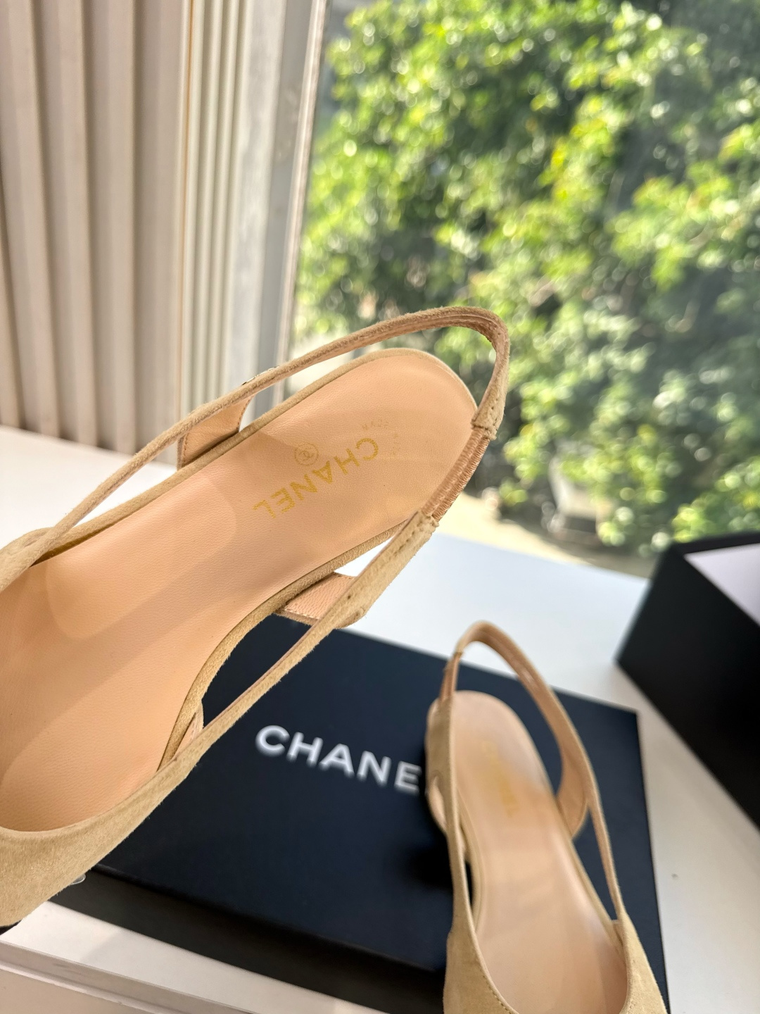 G238所见即所得代购级CHANE*2026小香奈儿爆品玛丽珍包头单鞋凉鞋 妥妥的自留款!!比经典款Slingback舒 G238所见即所得代购级CHANE*2026小香奈儿爆品玛丽珍包头单鞋凉鞋 妥妥的自留款!!比经典款Slingback舒