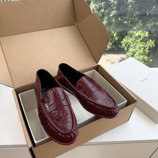 G288隐形内增高Saint Lauren*YSL圣罗兰新品YSL情侣系列乐福鞋小logo乐福鞋半拖标志性的小logo是 G288隐形内增高Saint Lauren*YSL圣罗兰新品YSL情侣系列乐福鞋小logo乐福鞋半拖标志性的小logo是
