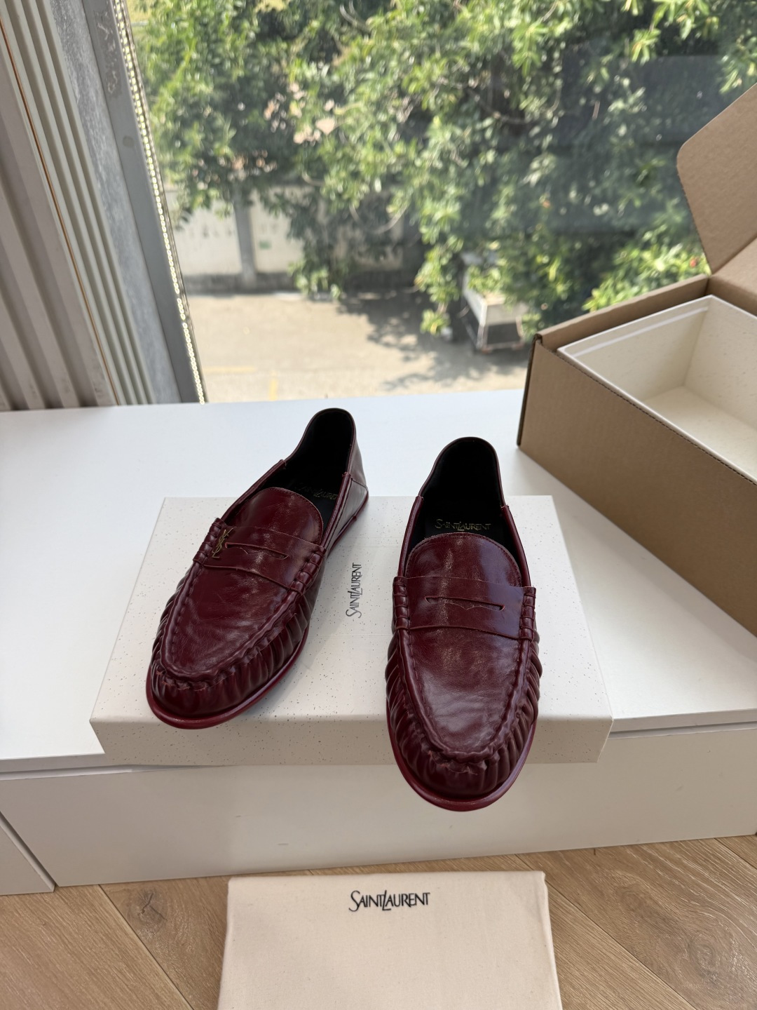 G288隐形内增高Saint Lauren*YSL圣罗兰新品YSL情侣系列乐福鞋小logo乐福鞋半拖标志性的小logo是 G288隐形内增高Saint Lauren*YSL圣罗兰新品YSL情侣系列乐福鞋小logo乐福鞋半拖标志性的小logo是