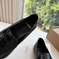 G288隐形内增高Saint Lauren*YSL圣罗兰新品YSL情侣系列乐福鞋小logo乐福鞋半拖标志性的小logo是 G288隐形内增高Saint Lauren*YSL圣罗兰新品YSL情侣系列乐福鞋小logo乐福鞋半拖标志性的小logo是