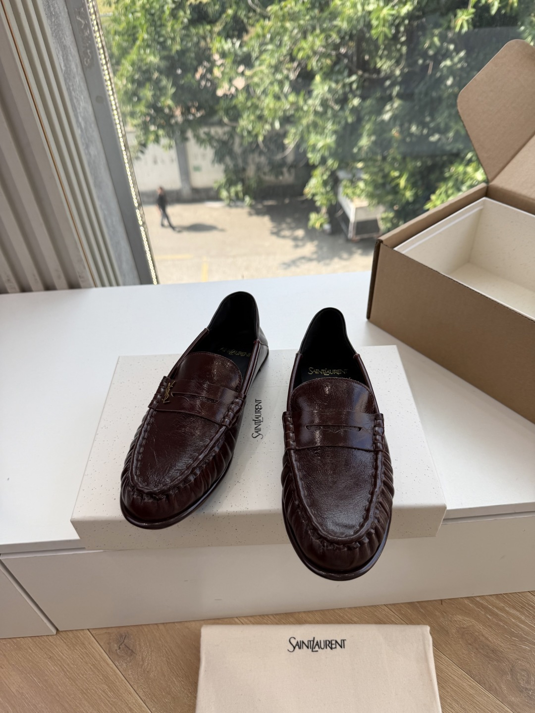 G288隐形内增高Saint Lauren*YSL圣罗兰新品YSL情侣系列乐福鞋小logo乐福鞋半拖标志性的小logo是 G288隐形内增高Saint Lauren*YSL圣罗兰新品YSL情侣系列乐福鞋小logo乐福鞋半拖标志性的小logo是