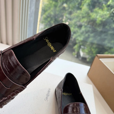 G288隐形内增高Saint Lauren*YSL圣罗兰新品YSL情侣系列乐福鞋小logo乐福鞋半拖标志性的小logo是 G288隐形内增高Saint Lauren*YSL圣罗兰新品YSL情侣系列乐福鞋小logo乐福鞋半拖标志性的小logo是