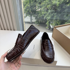 G288隐形内增高Saint Lauren*YSL圣罗兰新品YSL情侣系列乐福鞋小logo乐福鞋半拖标志性的小logo是 G288隐形内增高Saint Lauren*YSL圣罗兰新品YSL情侣系列乐福鞋小logo乐福鞋半拖标志性的小logo是