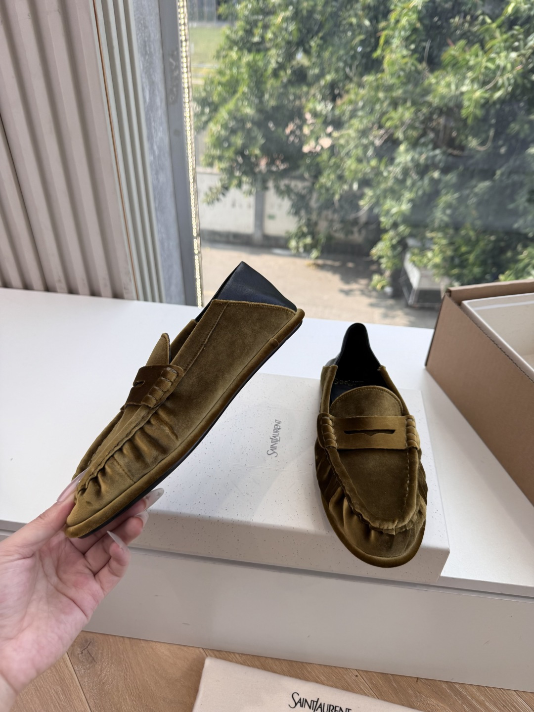 G288隐形内增高Saint Lauren*YSL圣罗兰新品YSL情侣系列乐福鞋小logo乐福鞋半拖标志性的小logo是 G288隐形内增高Saint Lauren*YSL圣罗兰新品YSL情侣系列乐福鞋小logo乐福鞋半拖标志性的小logo是
