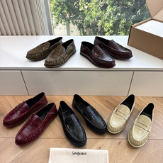 G288隐形内增高Saint Lauren*YSL圣罗兰新品YSL情侣系列乐福鞋小logo乐福鞋半拖标志性的小logo是 G288隐形内增高Saint Lauren*YSL圣罗兰新品YSL情侣系列乐福鞋小logo乐福鞋半拖标志性的小logo是