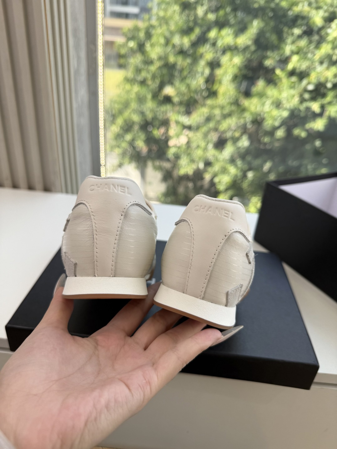 G059顶级品质CHANEL小香奈儿 度假款新鞋型休闲鞋一双运动舒适的鞋子能给自己减少脚下的劳累，新款Very 百搭 不
