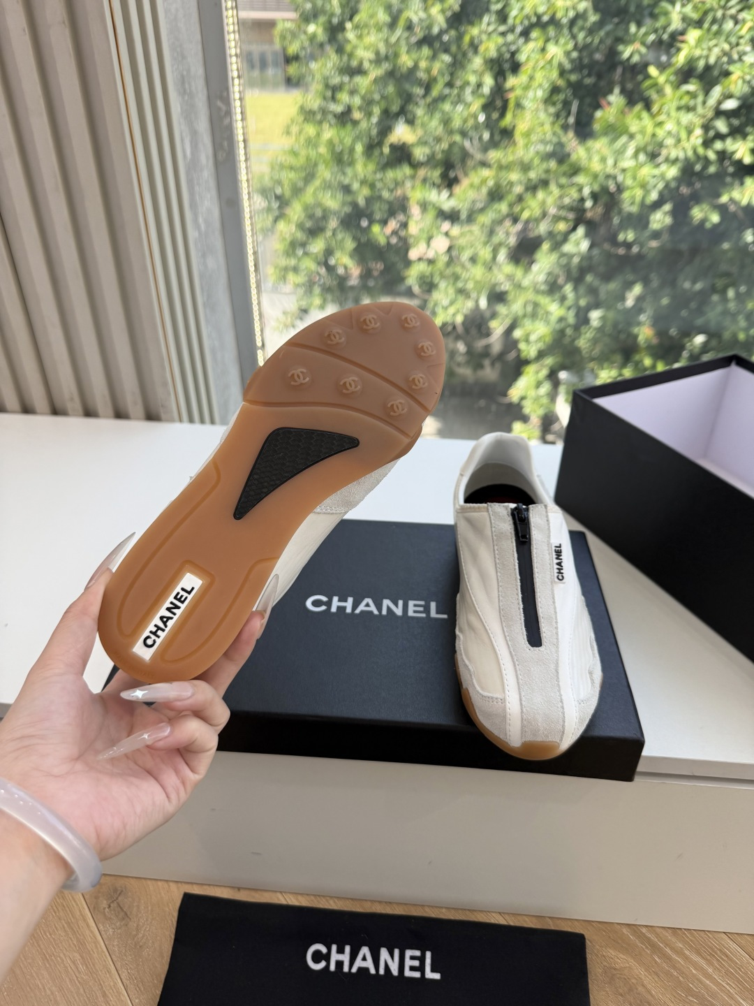 G059顶级品质CHANEL小香奈儿 度假款新鞋型休闲鞋一双运动舒适的鞋子能给自己减少脚下的劳累，新款Very 百搭 不