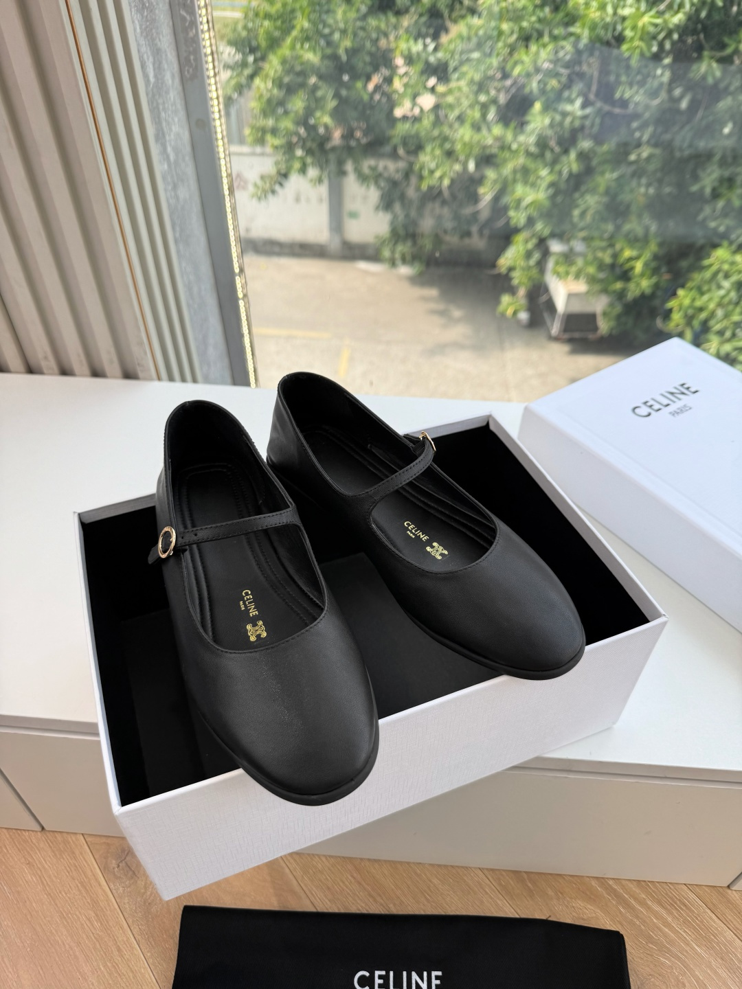 G339CELINE 赛琳 最新 Les系带英塞琳玛丽珍鞋简单舒服,干净利落,增高显腿细,无论是单穿还是搭配阔腿裤,高街 G339CELINE 赛琳 最新 Les系带英塞琳玛丽珍鞋简单舒服,干净利落,增高显腿细,无论是单穿还是搭配阔腿裤,高街