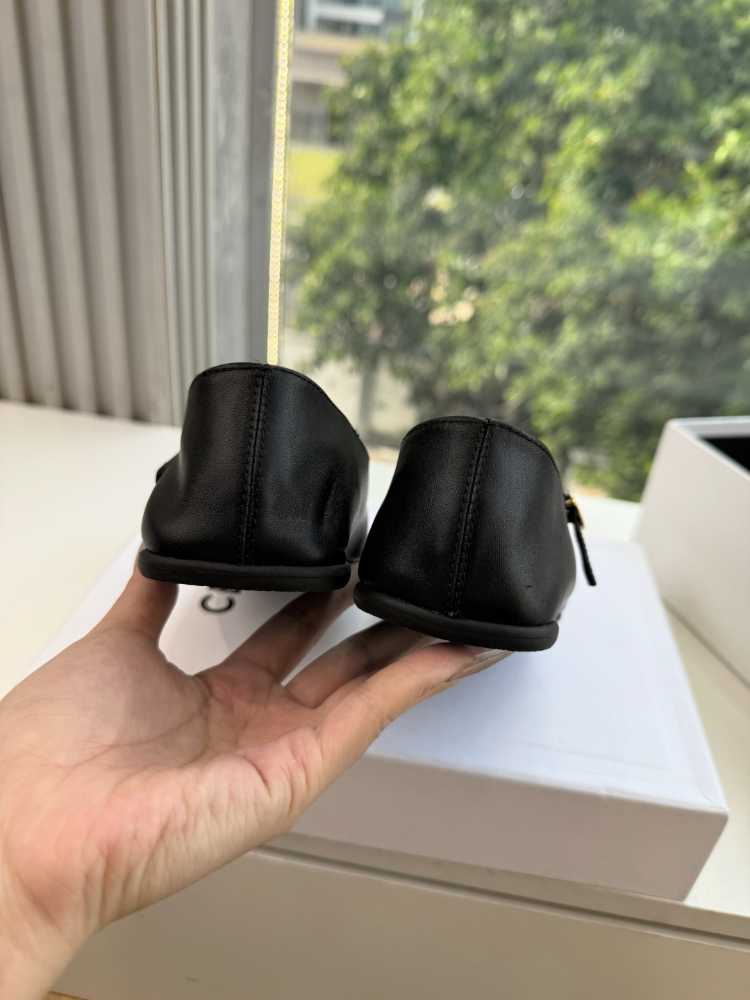 G339CELINE 赛琳 最新 Les系带英塞琳玛丽珍鞋简单舒服,干净利落,增高显腿细,无论是单穿还是搭配阔腿裤,高街 G339CELINE 赛琳 最新 Les系带英塞琳玛丽珍鞋简单舒服,干净利落,增高显腿细,无论是单穿还是搭配阔腿裤,高街