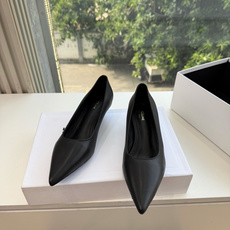 G339CELINE 赛琳 最新 Les系带英塞琳玛丽珍鞋简单舒服,干净利落,增高显腿细,无论是单穿还是搭配阔腿裤,高街 G339CELINE 赛琳 最新 Les系带英塞琳玛丽珍鞋简单舒服,干净利落,增高显腿细,无论是单穿还是搭配阔腿裤,高街