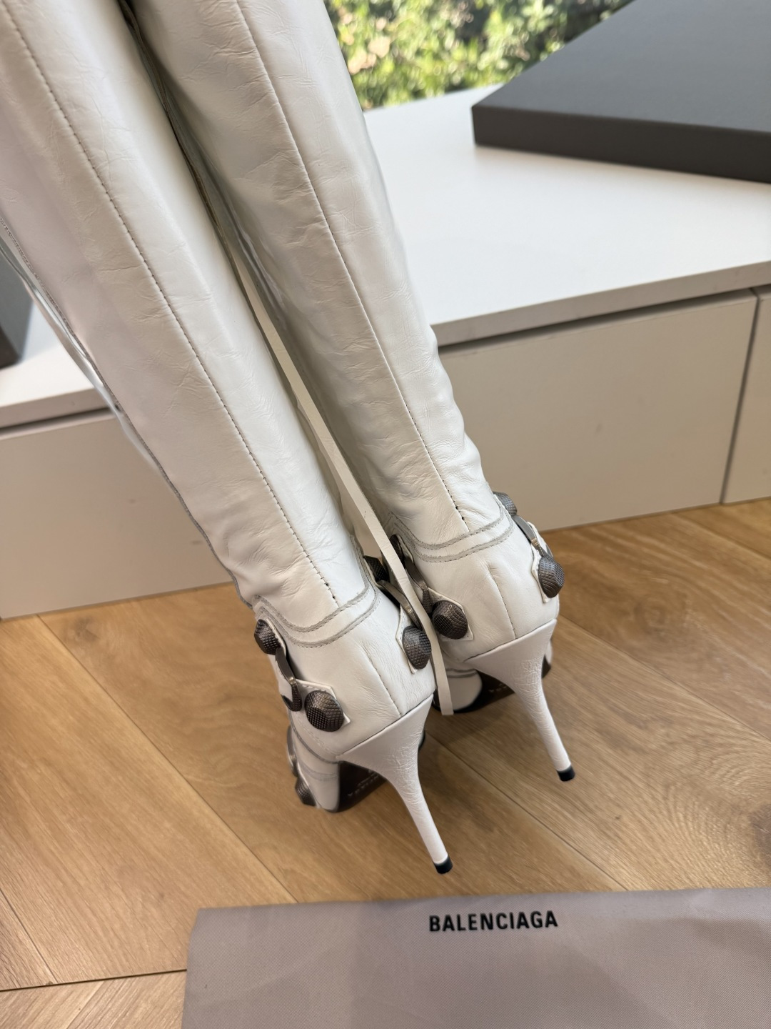 G289Balenciag*巴黎世家尖头切尔西短靴骑士靴酷飒出街，超有个性，独特翻折设计，个性又前卫，金属扣点缀，酷感十