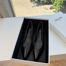 G127CELINE 赛琳 最新 Les系带英塞琳玛丽珍鞋简单舒服,干净利落,增高显腿细,无论是单穿还是搭配阔腿裤,高街 G127CELINE 赛琳 最新 Les系带英塞琳玛丽珍鞋简单舒服,干净利落,增高显腿细,无论是单穿还是搭配阔腿裤,高街