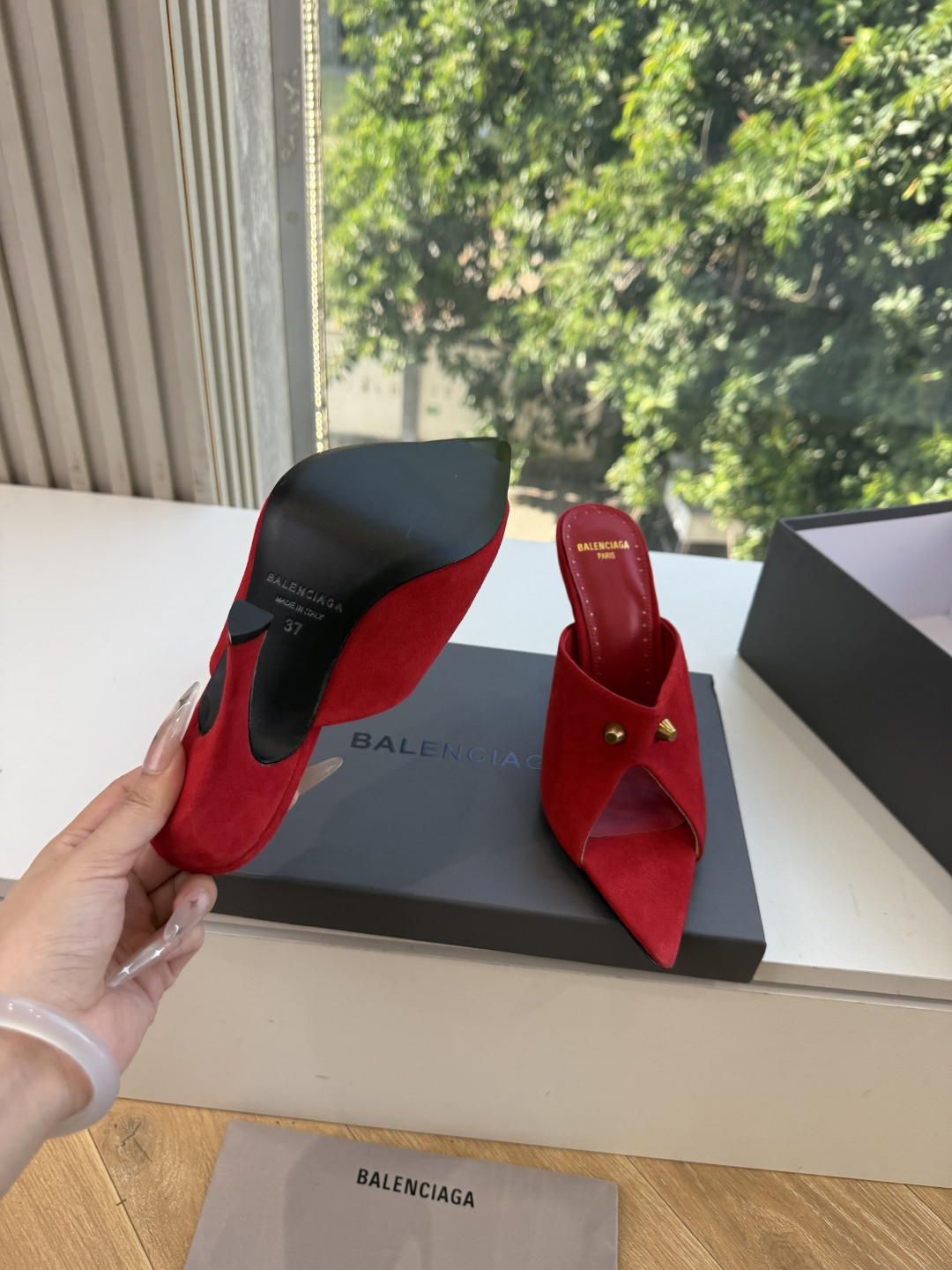 G289所见即所得Balenciag巴黎世家芭蕾高跟单鞋舞鞋巴黎世家非常经典的设计,高跟鞋非常性感,搭配狂野自我!不羁风 G289所见即所得Balenciag巴黎世家芭蕾高跟单鞋舞鞋巴黎世家非常经典的设计,高跟鞋非常性感,搭配狂野自我!不羁风