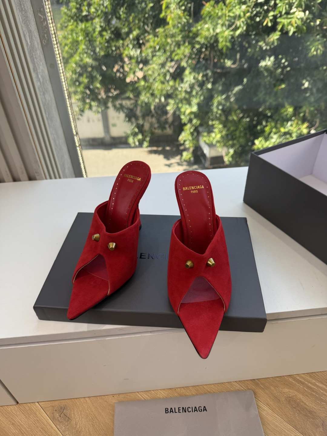 G289所见即所得Balenciag巴黎世家芭蕾高跟单鞋舞鞋巴黎世家非常经典的设计,高跟鞋非常性感,搭配狂野自我!不羁风 G289所见即所得Balenciag巴黎世家芭蕾高跟单鞋舞鞋巴黎世家非常经典的设计,高跟鞋非常性感,搭配狂野自我!不羁风