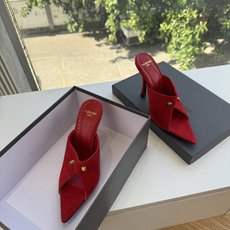 G289所见即所得Balenciag巴黎世家芭蕾高跟单鞋舞鞋巴黎世家非常经典的设计,高跟鞋非常性感,搭配狂野自我!不羁风 G289所见即所得Balenciag巴黎世家芭蕾高跟单鞋舞鞋巴黎世家非常经典的设计,高跟鞋非常性感,搭配狂野自我!不羁风