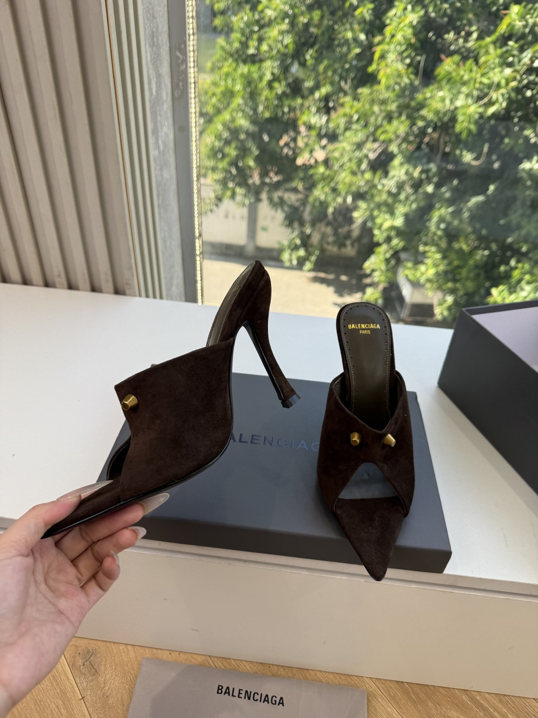 G289所见即所得Balenciag巴黎世家芭蕾高跟单鞋舞鞋巴黎世家非常经典的设计,高跟鞋非常性感,搭配狂野自我!不羁风 G289所见即所得Balenciag巴黎世家芭蕾高跟单鞋舞鞋巴黎世家非常经典的设计,高跟鞋非常性感,搭配狂野自我!不羁风