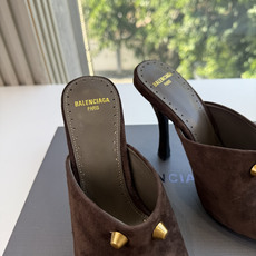 G289所见即所得Balenciag巴黎世家芭蕾高跟单鞋舞鞋巴黎世家非常经典的设计,高跟鞋非常性感,搭配狂野自我!不羁风 G289所见即所得Balenciag巴黎世家芭蕾高跟单鞋舞鞋巴黎世家非常经典的设计,高跟鞋非常性感,搭配狂野自我!不羁风