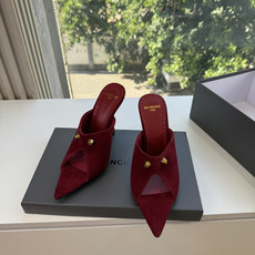 G289所见即所得Balenciag巴黎世家芭蕾高跟单鞋舞鞋巴黎世家非常经典的设计,高跟鞋非常性感,搭配狂野自我!不羁风 G289所见即所得Balenciag巴黎世家芭蕾高跟单鞋舞鞋巴黎世家非常经典的设计,高跟鞋非常性感,搭配狂野自我!不羁风