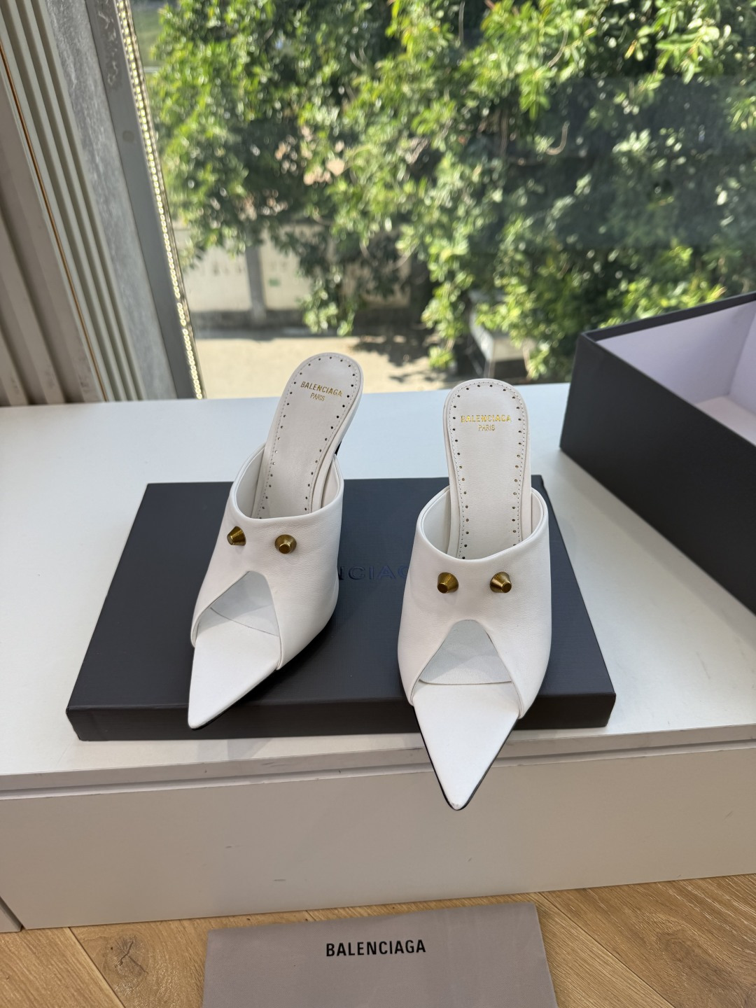 G289所见即所得Balenciag巴黎世家芭蕾高跟单鞋舞鞋巴黎世家非常经典的设计，高跟鞋非常性感，搭配狂野自我！不羁风