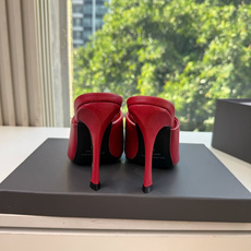 G289所见即所得Balenciag巴黎世家芭蕾高跟单鞋舞鞋巴黎世家非常经典的设计,高跟鞋非常性感,搭配狂野自我!不羁风 G289所见即所得Balenciag巴黎世家芭蕾高跟单鞋舞鞋巴黎世家非常经典的设计,高跟鞋非常性感,搭配狂野自我!不羁风